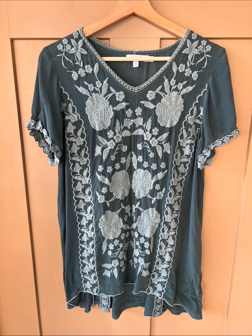 Kyla Seo Sz S Embroidered Boho V-Neck Tunic Top - Teal Green